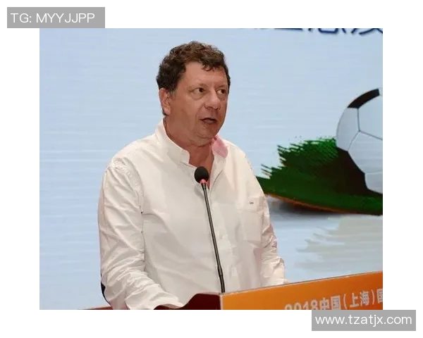 足球明星退役后选择何种职业发展之路探讨与分析